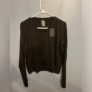 HYPERMV Women’s Black Long Sleeve Work Out Top With Cross Back & Mesh SZ XL NWT